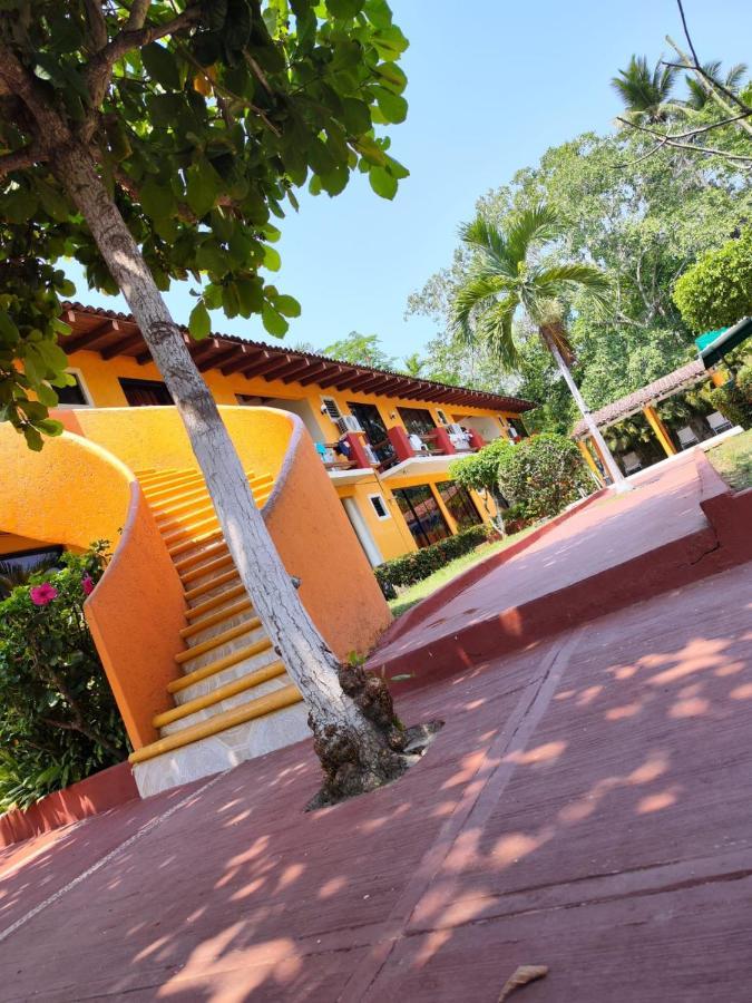 Hotel J.B. Zihuatanejo Exteriér fotografie