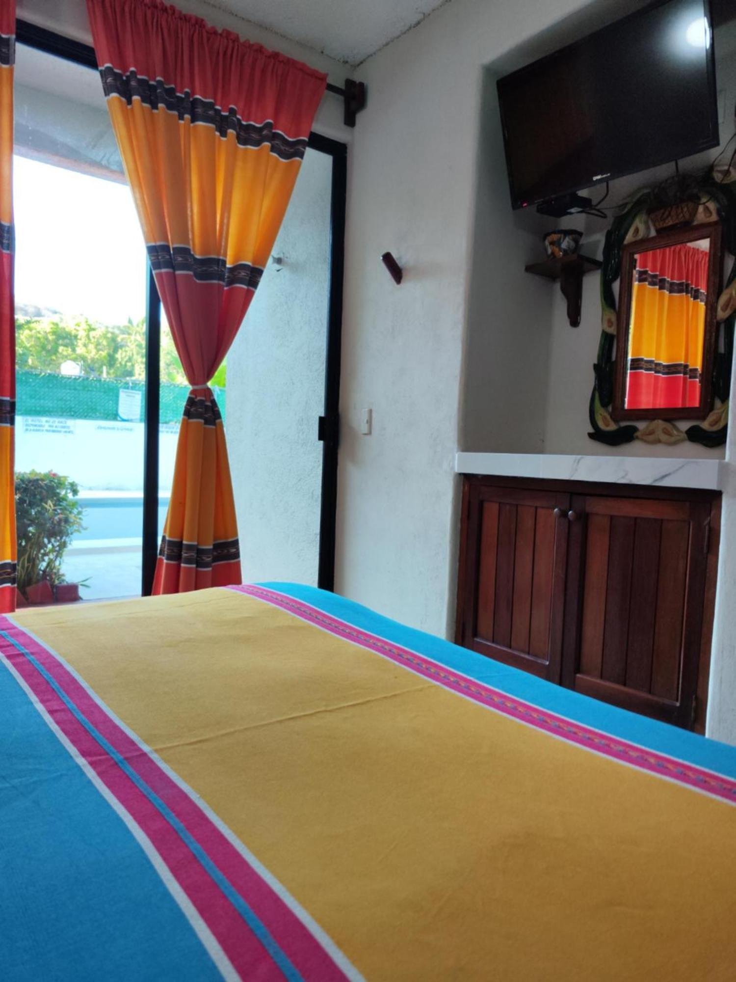 Hotel J.B. Zihuatanejo Exteriér fotografie