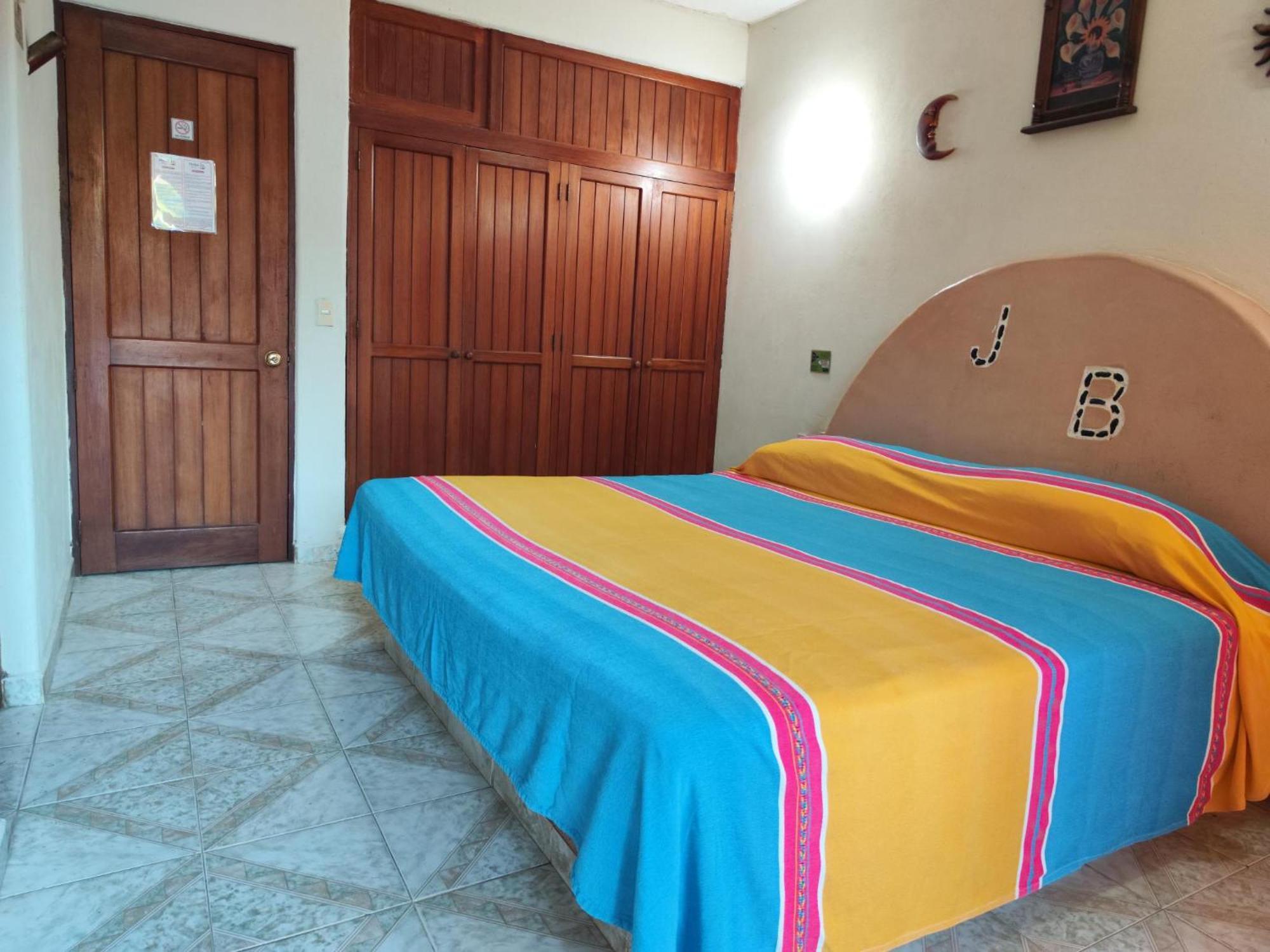 Hotel J.B. Zihuatanejo Exteriér fotografie